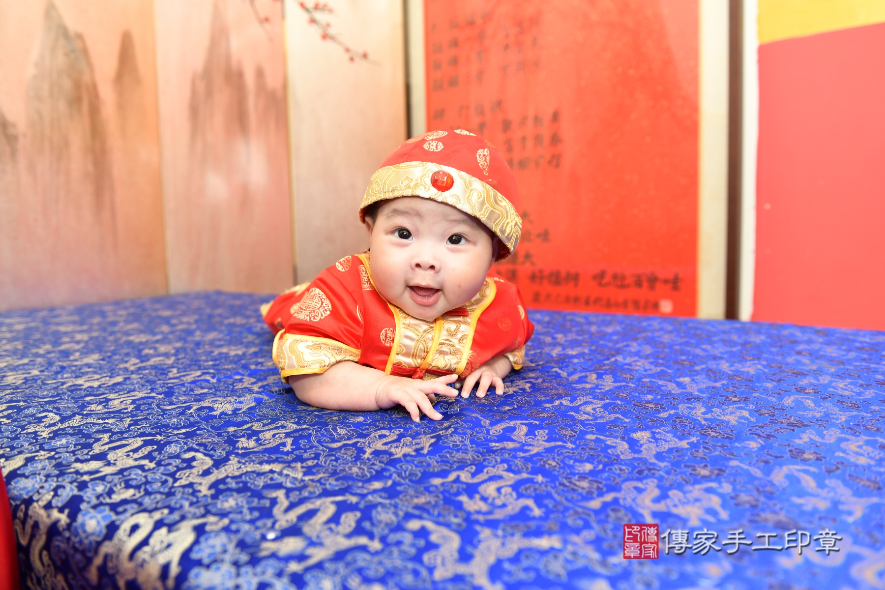 傳家台北店、收涎、剃頭、抓周、古裝禮服照