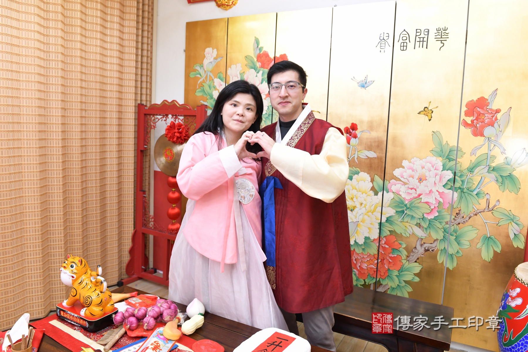 傳家台北店、收涎、剃頭、抓周、古裝禮服照